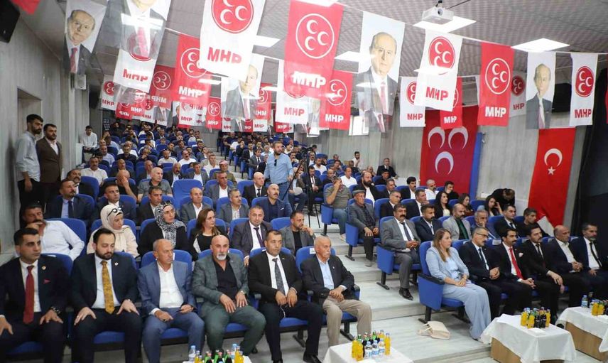 Hakkari'de birlik vurgusu: Fatih Öztepe il başkanlığını sürdürecek