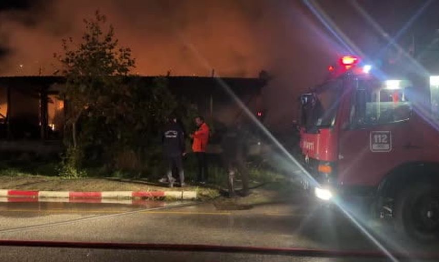 Kadıköy'de mobilya imalathanesinde gece yangını: hasar sınırlı kaldı