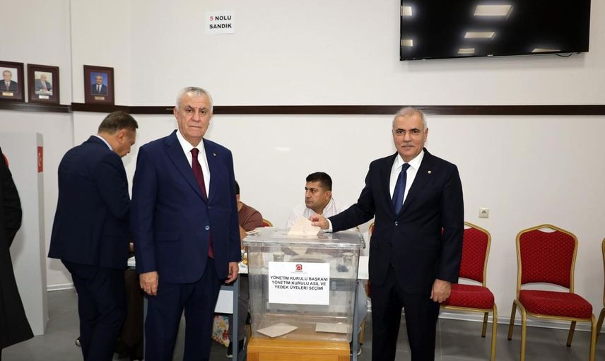 Adana sanayi odası'nda yeni dönem: Kıvanç ve Uçurum güven tazeledi