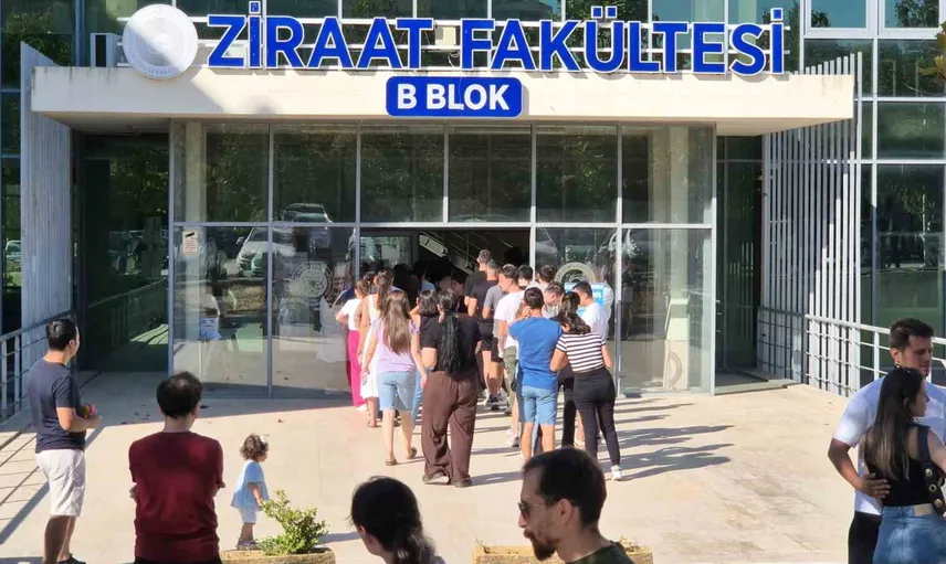 Namık Kemal Üniversitesi'nde sabahın ilk saatlerinden itibaren KPSS telaşı