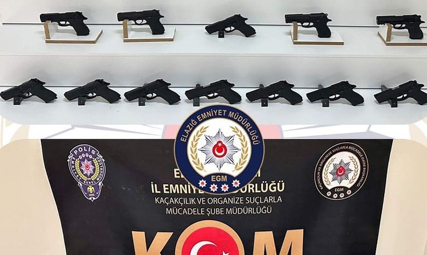 Elazığ'da 28 ruhsatsız tabanca ele geçirildi, iki şüpheli tutuklandı