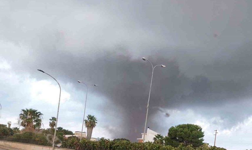 Sicilya'da deniz hortumları karaya çıktı: Marsala'da okul hasar gördü, 4'ü çocuk 9 yaralı