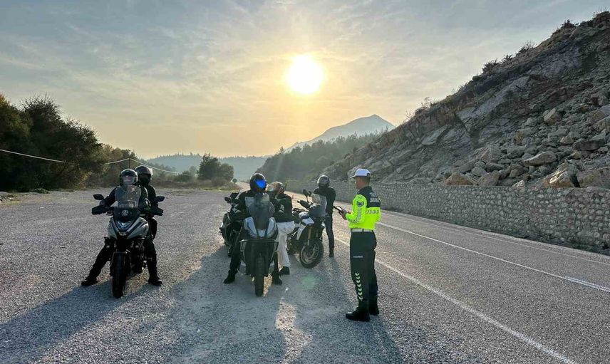 Bilecik'te eş zamanlı motosiklet denetimi: 192 kontrol, 7 sürücüye ceza