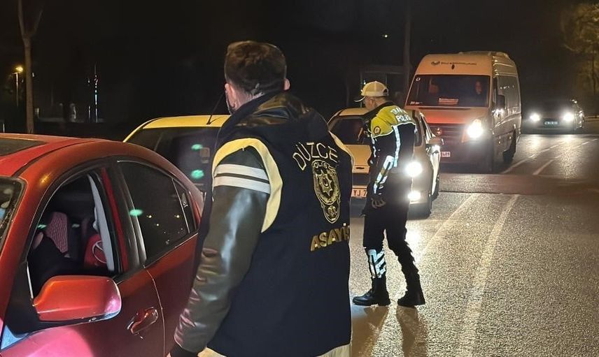 Düzce'de sıkı denetimle arananlar tek tek yakalandı