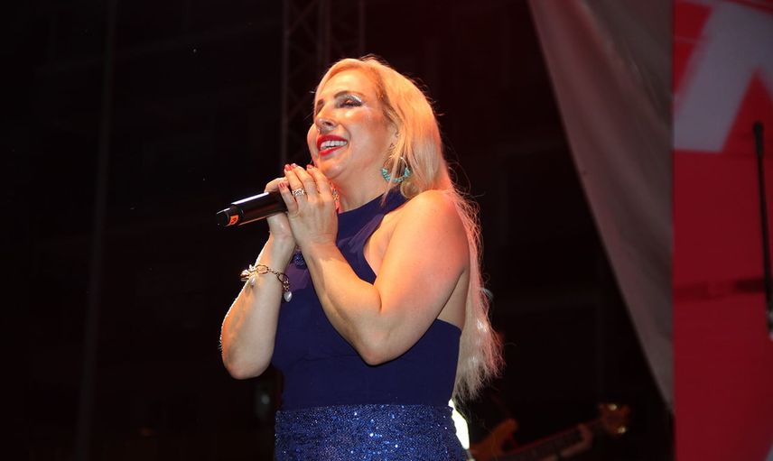 Kula’da kurtuluş coşkusu sürerken Dizdar konserinde boşluklar göze çarptı