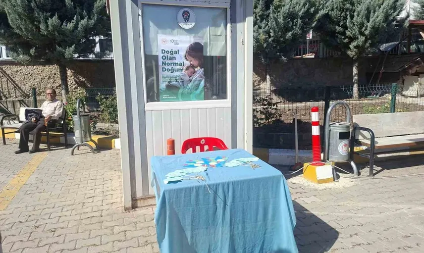 Hisarcık'ta sağlık standı: anne sütü ve normal doğumun önemi anlatıldı