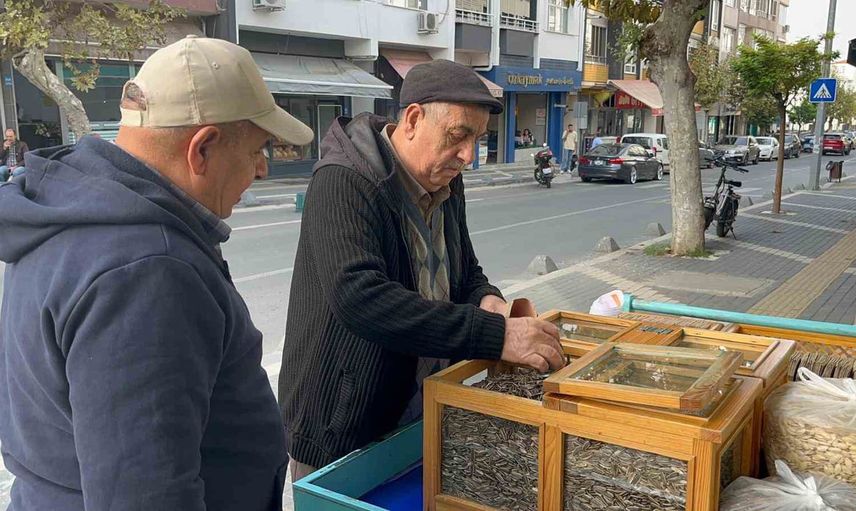 Yarım asırlık tezgâh Hayrabolu'da çekirdeğin uzun soluklu yüzü