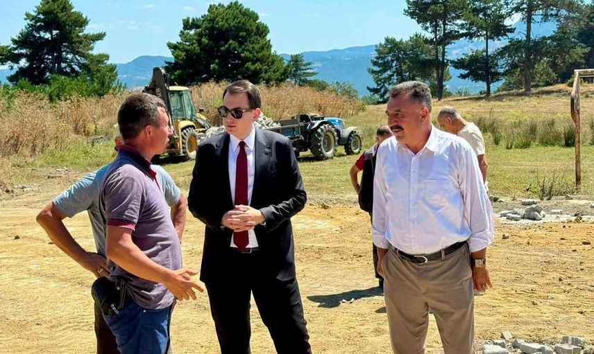 köy yollarında parke taşı çalışmaları yerinde incelendi