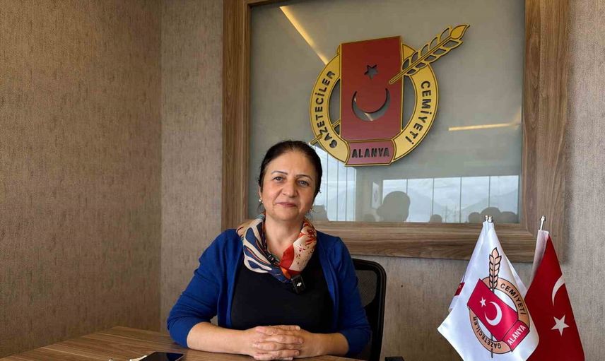 Alanya'da geleneksel medya ödüllerinde 12 eser seçildi, İHA muhabiri jüri özel ödülünü aldı
