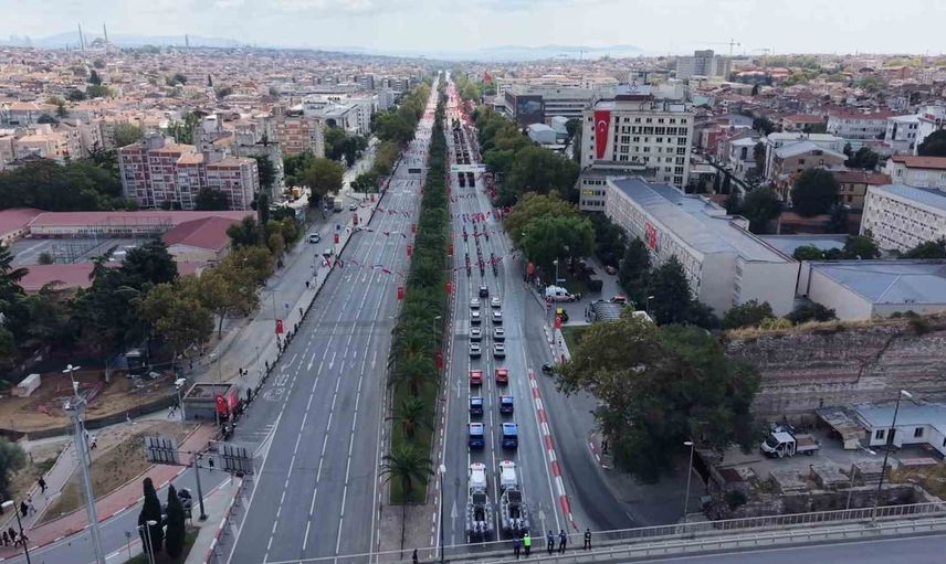 Vatan Caddesi'nde zaferin 104. yılı coşkuyla kutlandı