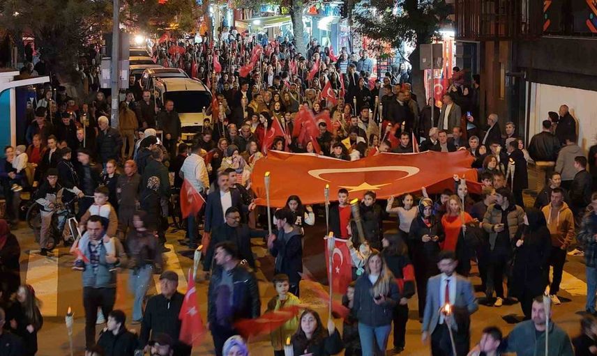 Kırıkkale'de meşalelerle başlayan kutlama, bozlakla taçlandı