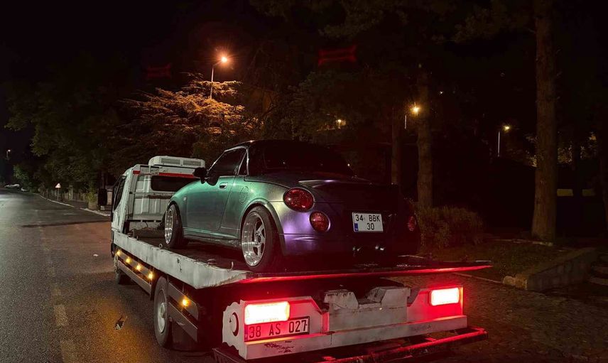 Kayseri'de kovalamaca sonrası farklı plakayla yakalanan sürücüye 496 bin lira ceza