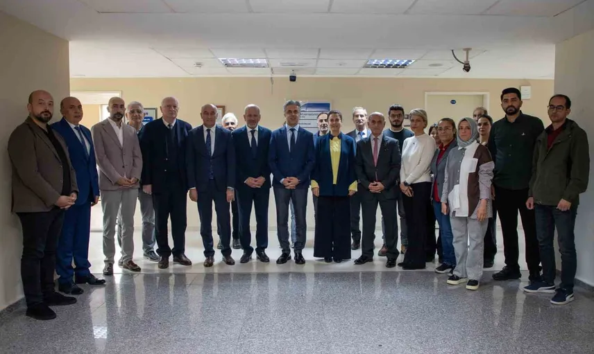 EBYÜ güzel sanatlar fakültesinde devir teslim: Abdulkadir Gül dekanlığa başladı