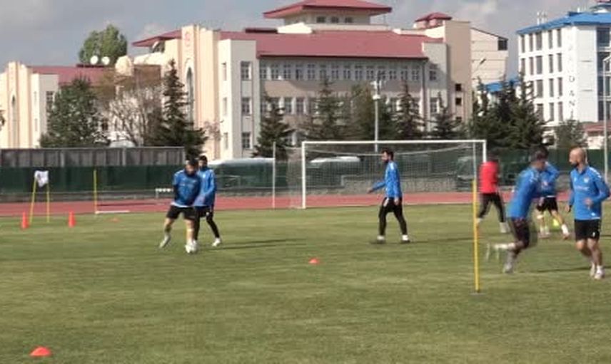 Kars 36 Spor kupada Antalyaspor'u ağırlamaya hazırlanıyor