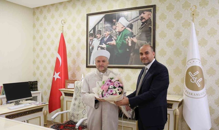 Van'da din hizmetlerinin yeni sorumlusu: Kadir Koçak göreve başladı