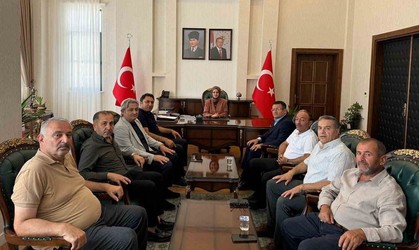 Kuluncak belediye başkanı Erhan Cengiz'den kaymakam Gizem Bayguş'a nezaket ziyareti