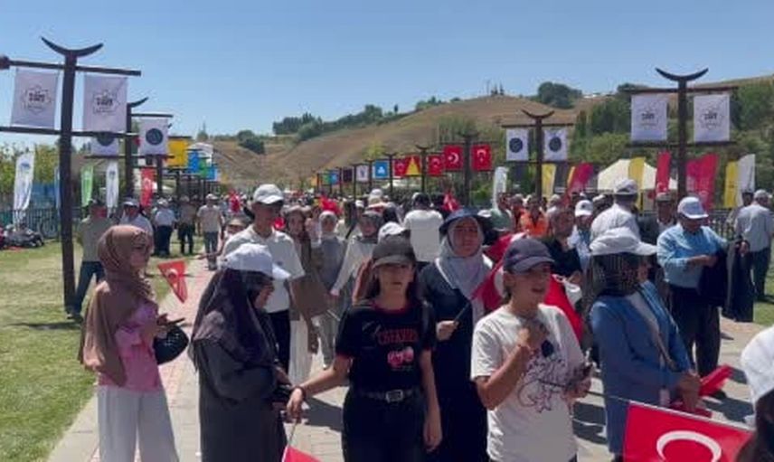 Ahlat'ta tarih ve beklenti iç içe: millet bahçesi Erdoğan için doldu