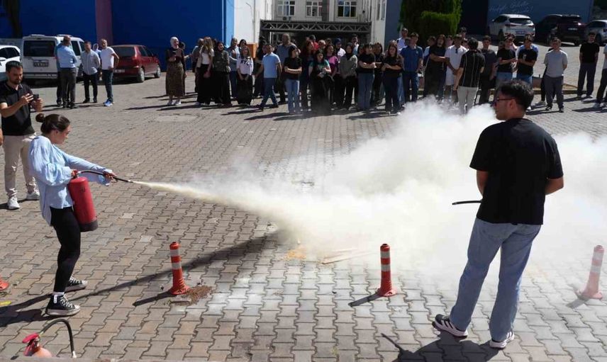 Karabük tıp fakültesinde acil durum tatbikatıyla hazırlıklar sınandı
