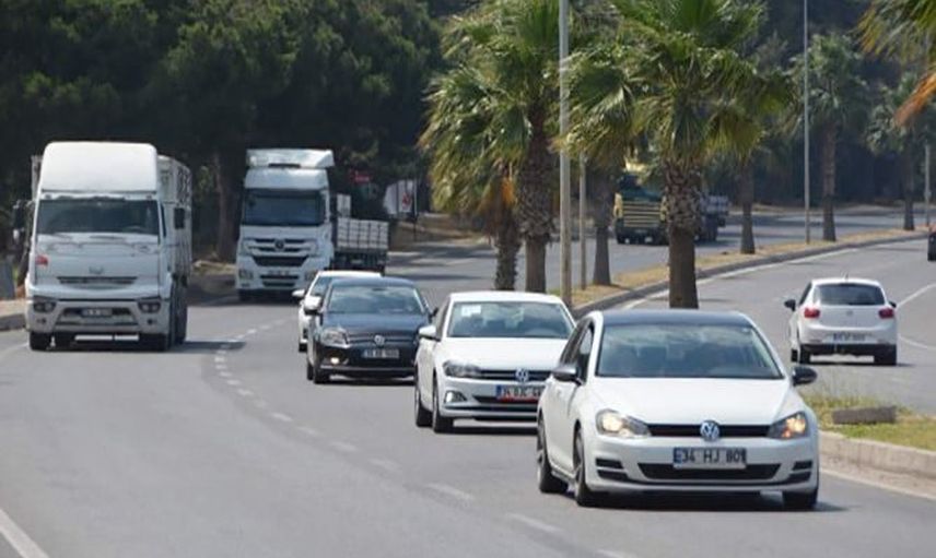 İzmir'de temmuzda 12.138 yeni araç trafiğe kaydoldu, motosikletler ağırlıkta