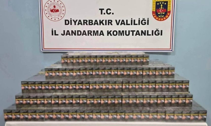 Diyarbakır'da kaçakçılık ağına yönelik jandarma operasyonunda çok sayıda eşya ele geçirildi