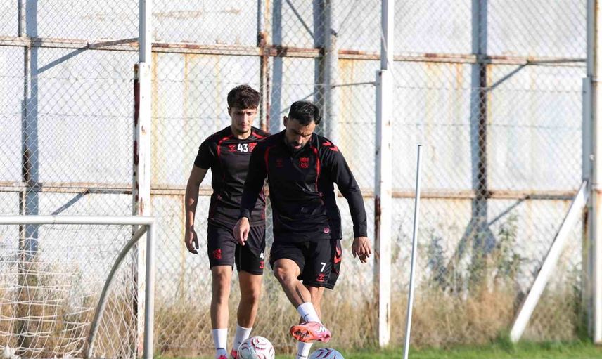 Sivasspor hazırlıklarına taktik ağırlıklı başladı