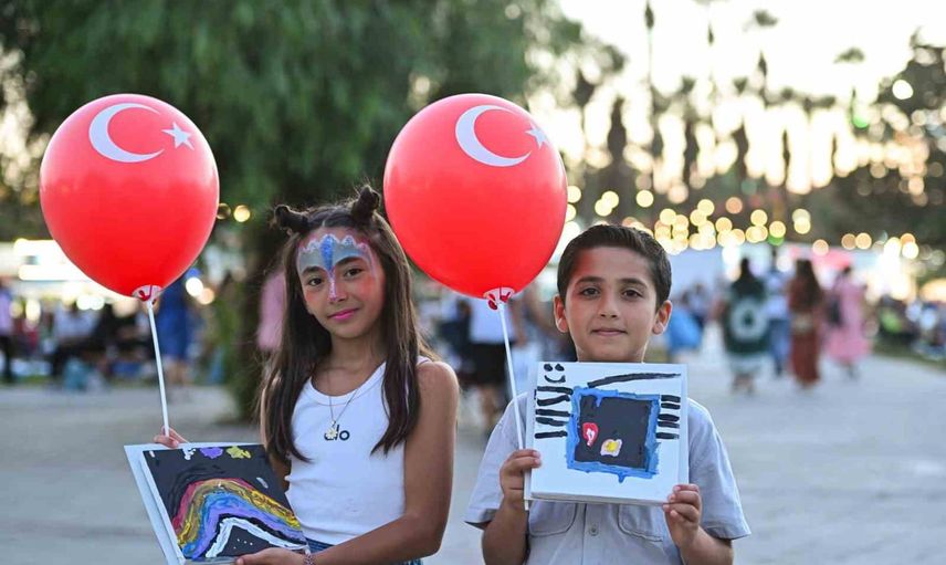 Kültürpark'ta oyun, teknoloji ve sahne: 95. İzmir Enternasyonal Fuarı gençlere ve çocuklara özel
