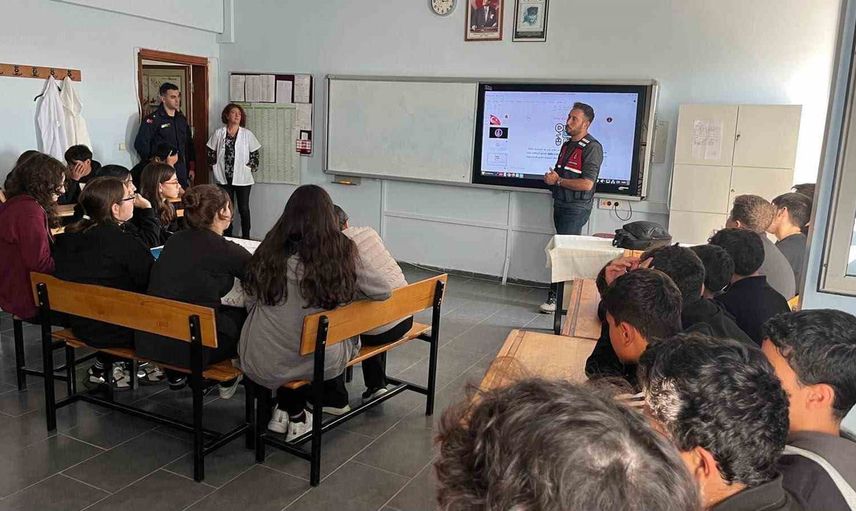 Çanakkale'de öğrenciler için sıkı okul çevresi denetimi