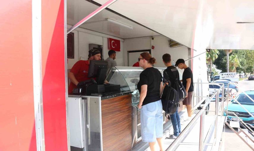 İlçelere uzanan tır: Halk Et mobil satışla ete erişimi kolaylaştırıyor