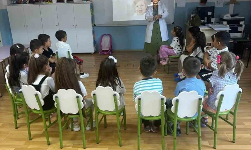 Nazilli'de çocuklara ağız sağlığı ve doğru beslenme bilinci aşılanıyor