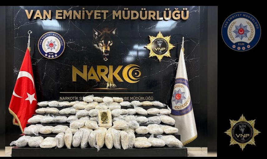 Başkale'de 48 kilo esrar ve bin 200 litre akaryakıt ele geçirildi