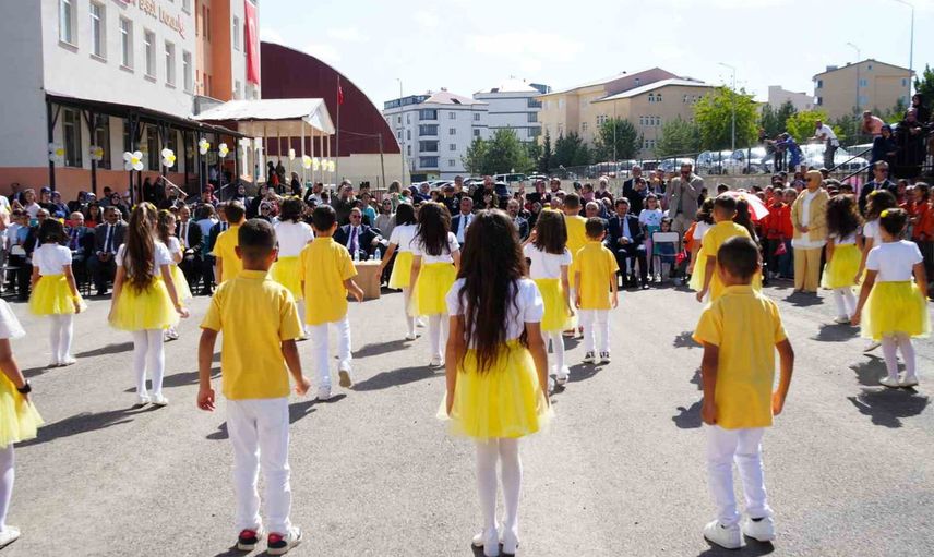 Uçurtmalar gökyüzünde: Bayburt'tan Filistinli çocuklara dayanışma çağrısı