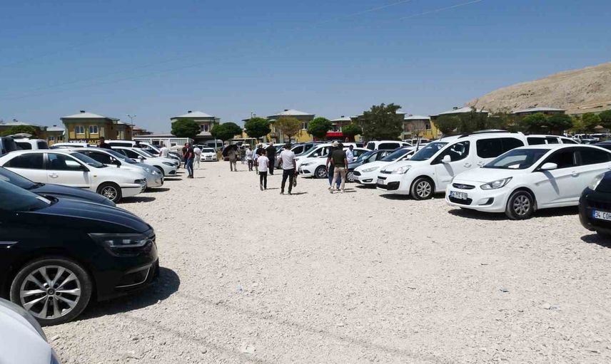 İkinci el oto pazarında durgunluk: sıfır kampanyaları ve altın dalgalanması etkiliyor