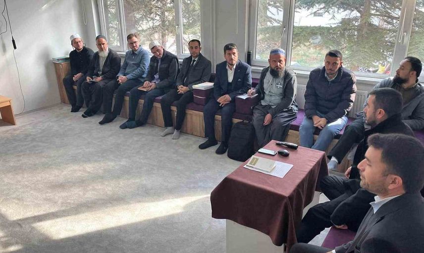 Altıntaş'ta vaaz niteliğini yükseltmeyi hedefleyen hizmet içi kurs açıldı