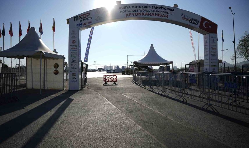 Afyon Motofest müzikle motokrosu aynı sahnede buluşturdu