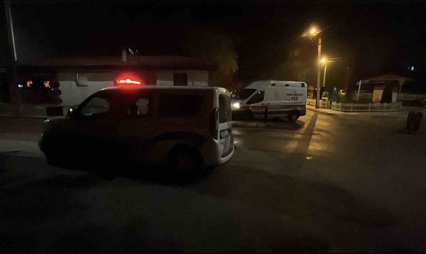 Yavruturna'da bıçaklı saldırı: 18 yaşındaki yabancı uyruklu genç tedavi altında