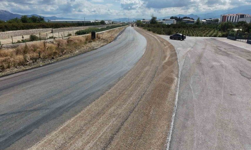 Samanlı çevre bağlantı yolunda 2,8 kilometrelik bölüm sathi kaplamayla yenilendi