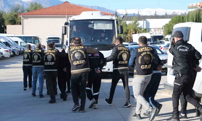 Antalya villasında sahte polis şüphesi: milyonluk kripto transferi yargıda