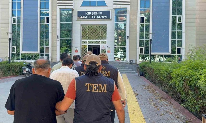 Kırşehir merkezli eş zamanlı operasyon: FETÖ şüphelilerinden biri tutuklandı