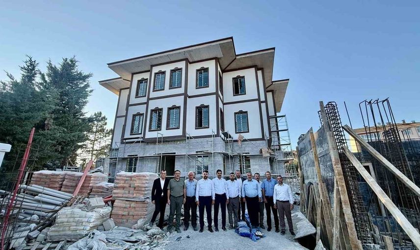 Eflani hükümet konağı ve ilçe emniyet binasında sona doğru