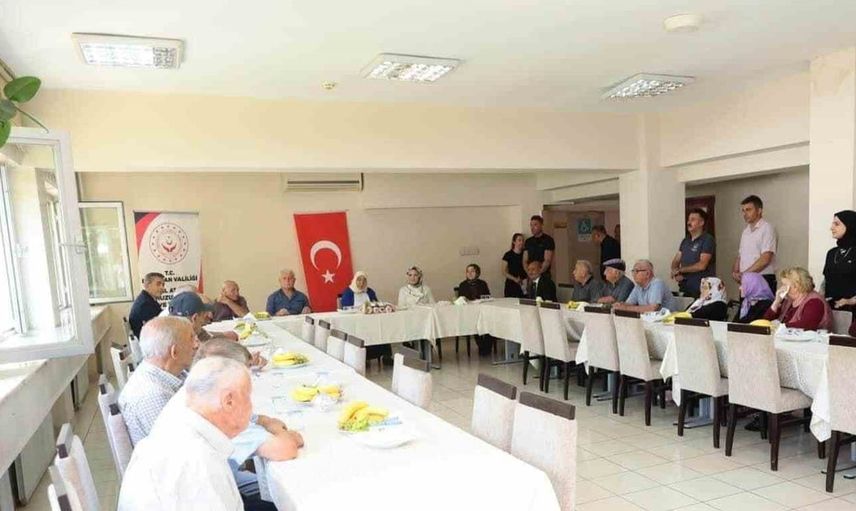 Semiha Yıldırım’dan Erzincan huzurevi ziyareti: 100. Yıl Atatürk Huzurevi’nde anlamlı buluşma