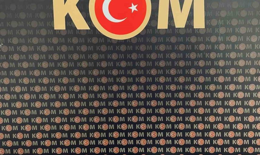 Sınav merkezinde yakalandılar: kopya düzeneğiyle gelen iki kişi hakkında adli işlem