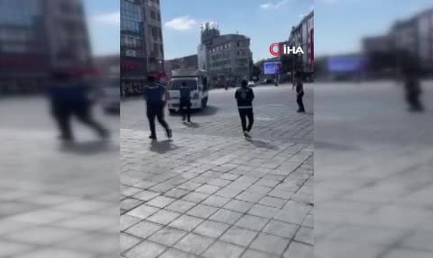 Esenler'de tartışma sonrası kendine zarar veren kişi aracı polise sürdü