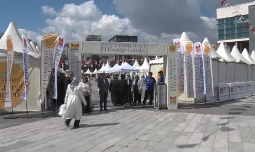 Zeytinburnu'da beşinci el emeği günleri başladı: 139 kadın meydanda ürünlerini sergiliyor