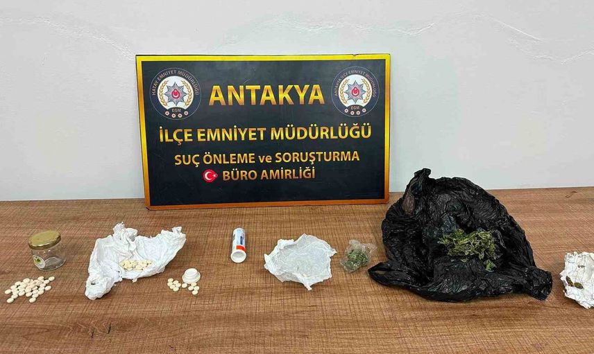 Küçükdalyan'da polis baskını: 78 captagon ve esrar ele geçirildi