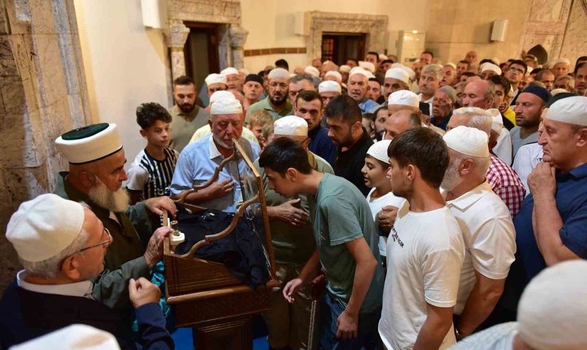 Tosya'da Sakal-ı Şerif izdihamı: kandilde ziyaret yoğunluğu