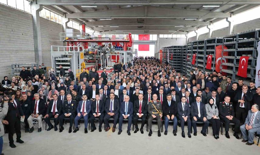 Siirt’te cumhuriyet coşkusu altyapı hamlesiyle geleceğe taşındı