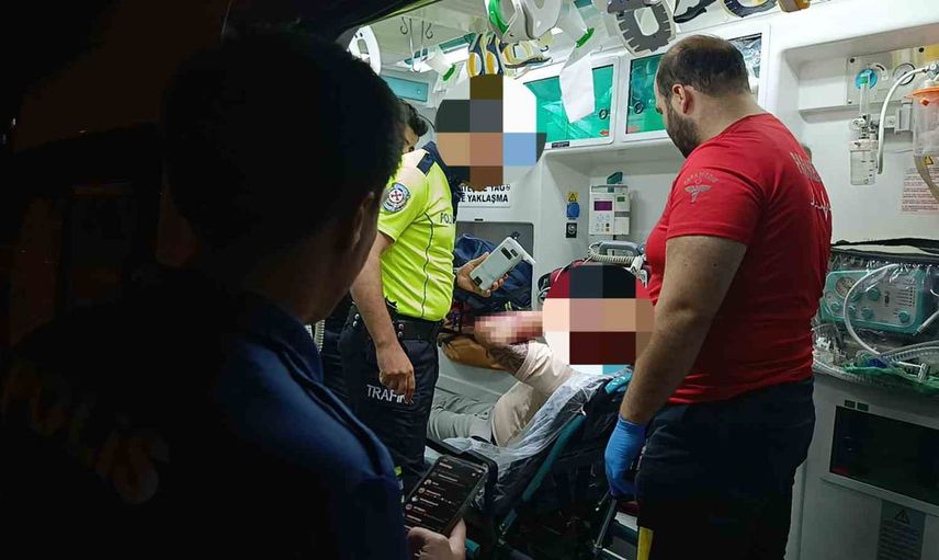 Ters yön manevrası kaza ile sonuçlandı: Kırşehir'de motosiklet otomobile çarptı