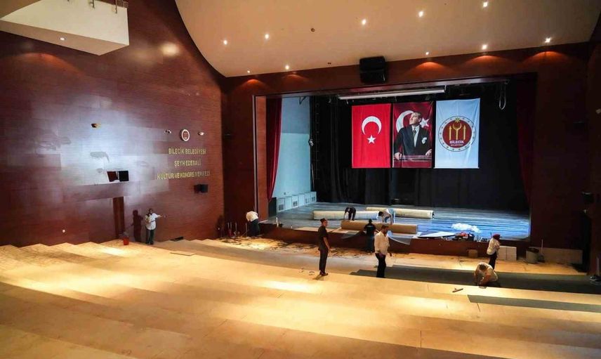 Şeyh Edebali kültür ve kongre merkezi yenileniyor
