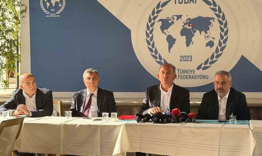 Cumhuriyet Halk Partisi zor günlerden arınma, hesap verme ve ittifakla çıkacak