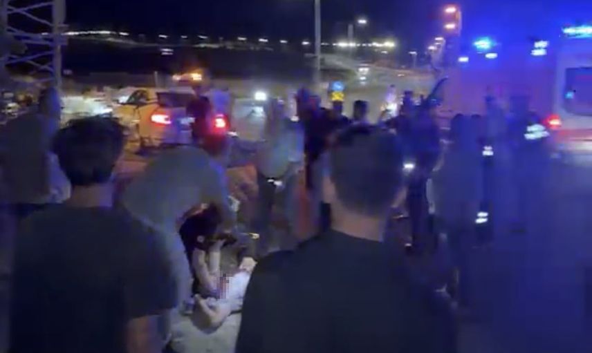 Adıyaman'da Petrol Mahallesi girişinde kaza: iki genç yaralandı